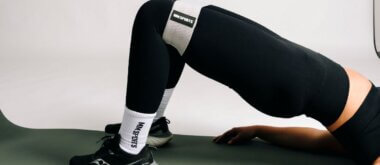 Glute bridge – Teknikk og tips